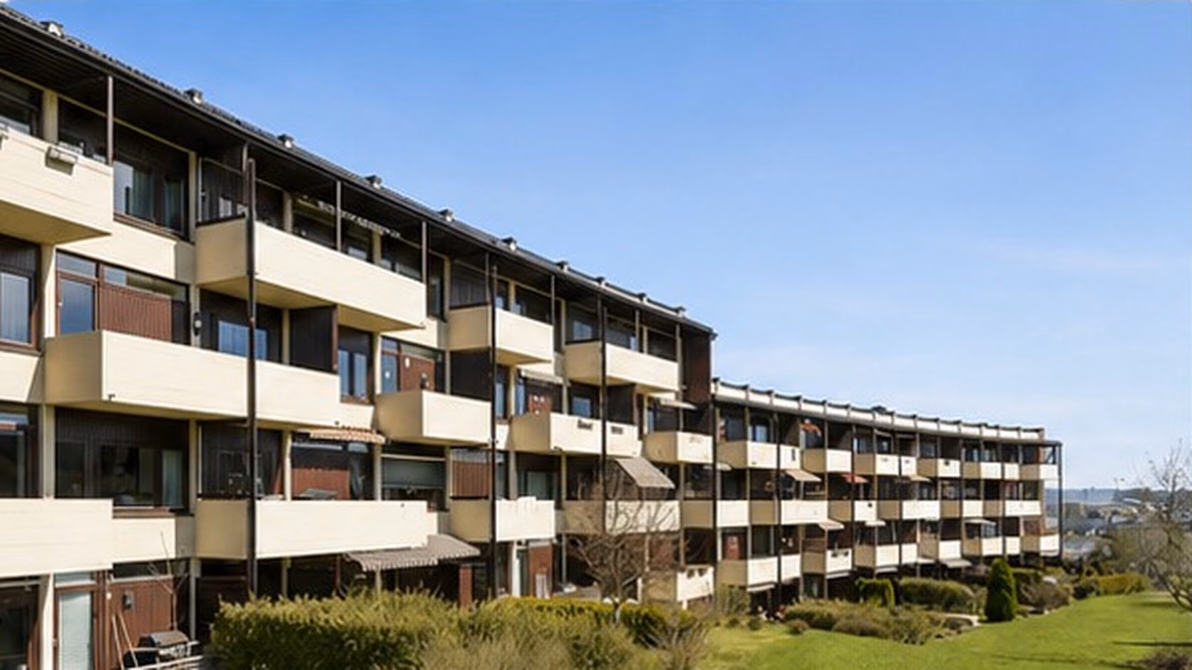 Hagesiden ved Stalsberg borettslag før rehabiliteringen
