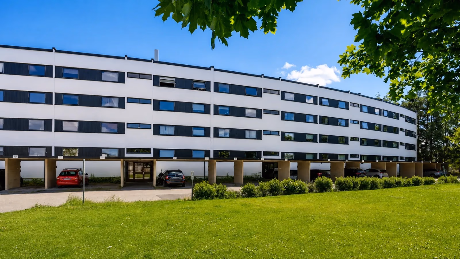 Langblokk i Stalsberg borettslag etter rehabilitering