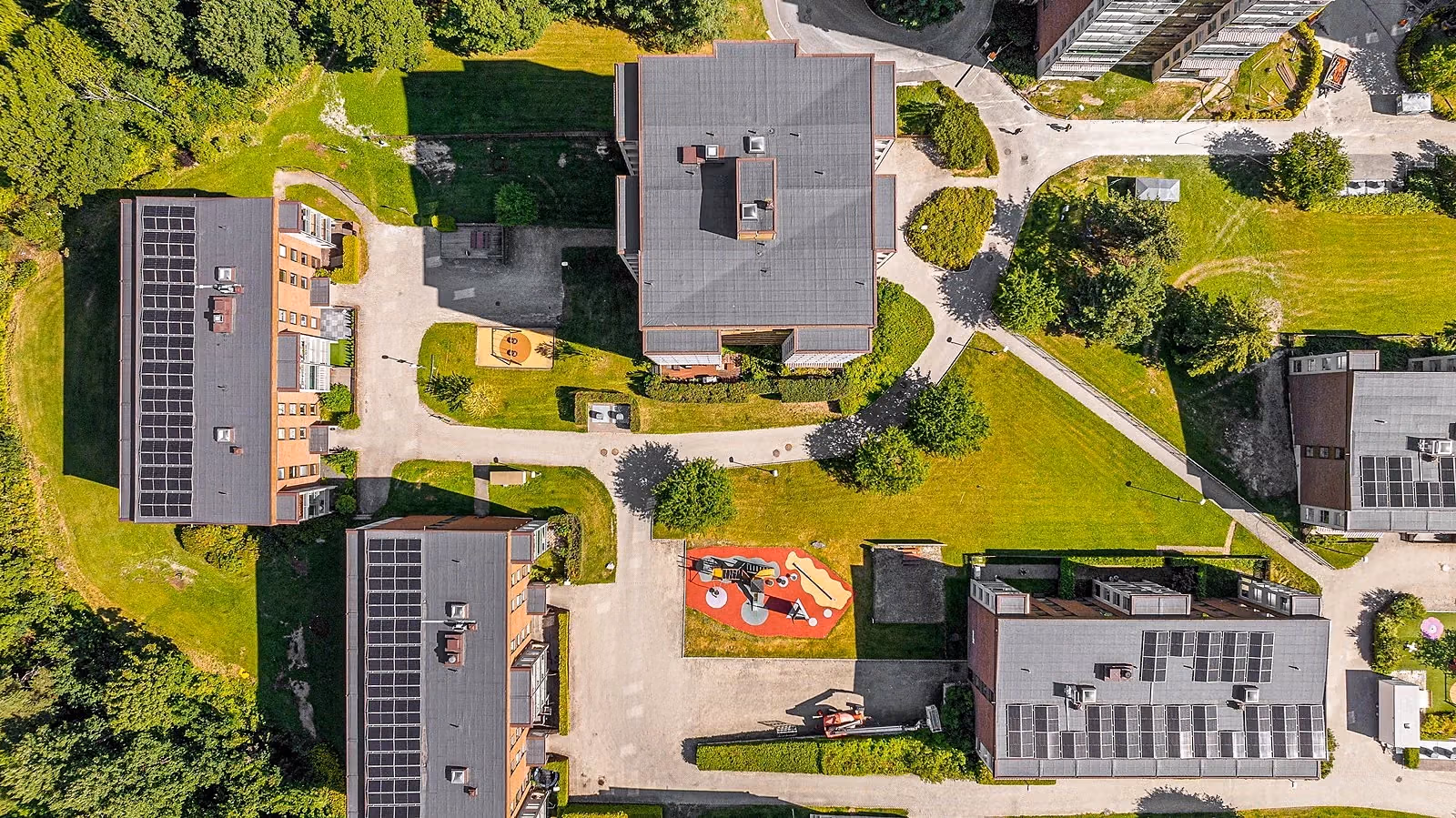 Solceller, batteri og energistyring